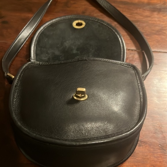 COACH Vintage Leather Crossbody Bag Black - Picture 7 of 14